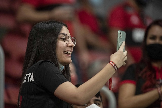 英超第6輪曼聯0-1阿斯頓維拉 豪斯頭球絕殺B費錯失絕平點球.