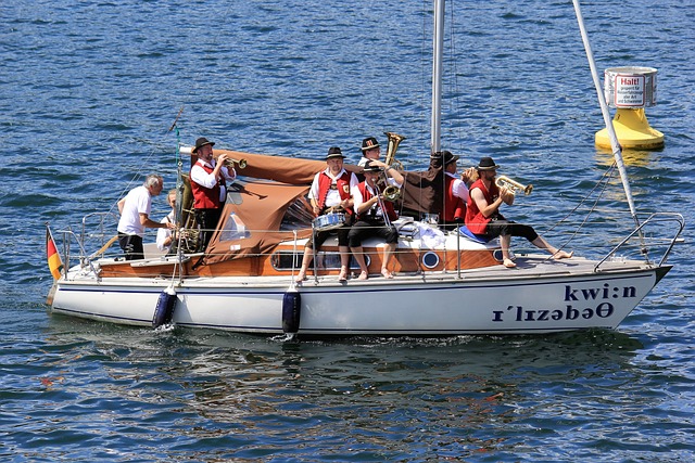 西部竞争日 西部竞争日